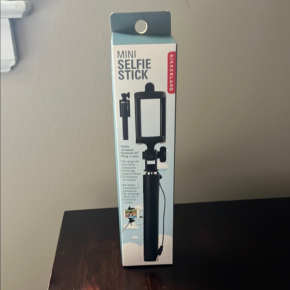Kikkerland Mini Selfie Stick - Black